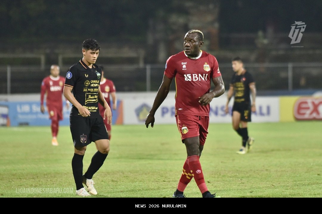 Benarkah Dewangga Dipinjam ke Bali United? Bojan Beri Pernyataan