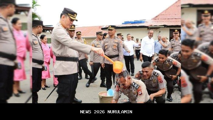 Kado Tahun Baru 2026: 150 Personel Polresta Ambon Naik Pangkat, Kapolresta Ajak Tingkatkan Loyalitas