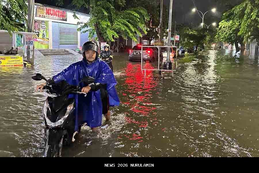 Waspadai Cuaca Ekstrem! Kota Terendam Banjir 1 Meter, Ratusan Warga Mengungsi
