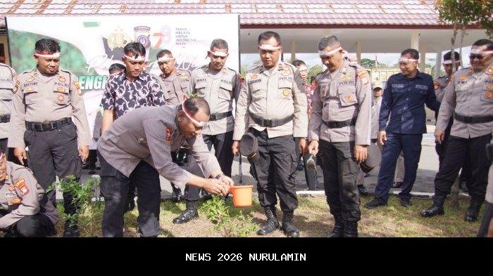 Koalisi SAE Patenang Beri Batu Nisan ke Polres Probolinggo Kota Karena Kekhawatiran Kerusakan Hutan