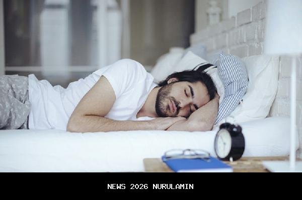 10 Doa Harian Lengkap: Wajib Diamalkan Sejak Bangun hingga Tidur Kembali
