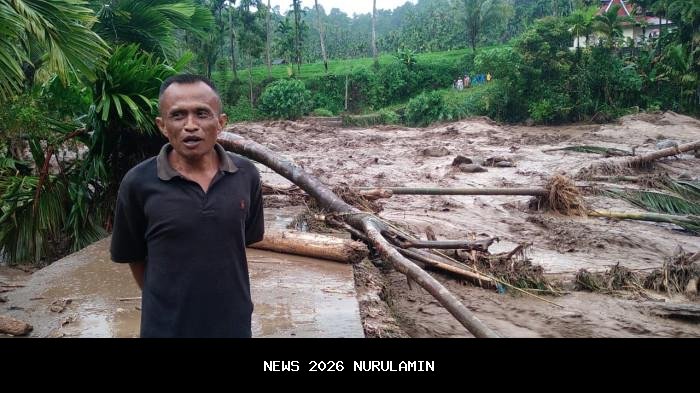 Korban banjir bandang di Malalak kembali ditemukan saat alat berat normalisasi sungai