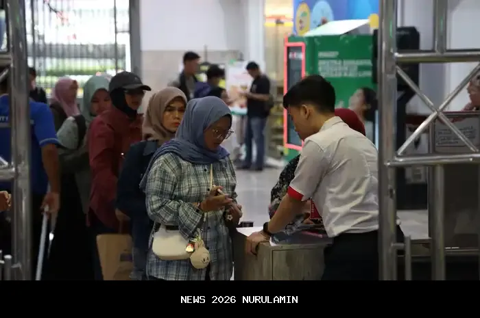 Lonjakan Penumpang Daop 2 Bandung: Okupansi Tembus 113%, Stasiun Bandung Jadi Pusat Nataru 2025/2026