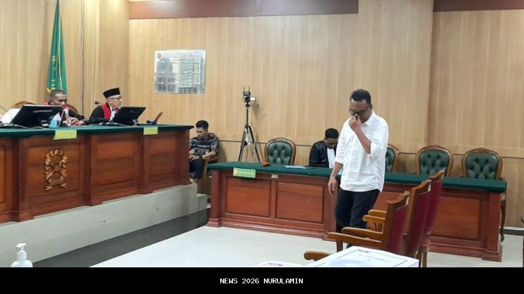 Franenno Ruhukail Tuntut 6 Bulan Penjara Usai Oplos Solar 5.000 Liter di Maluku