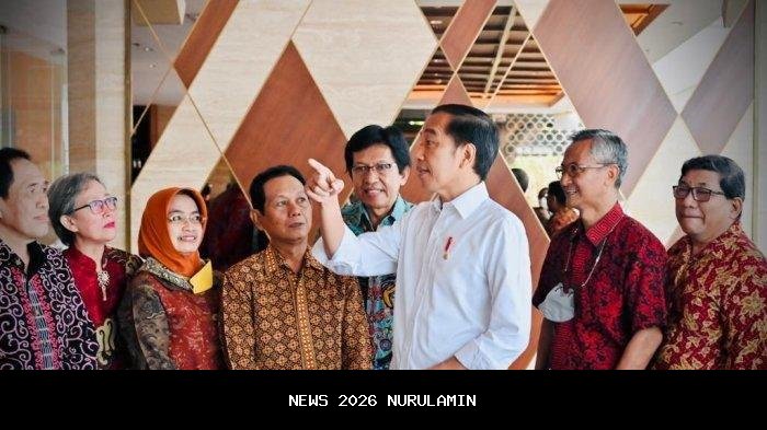 Misteri Kacamata Jokowi Terungkap, Pengakuan yang Membuat Teman Kuliah Terkejut