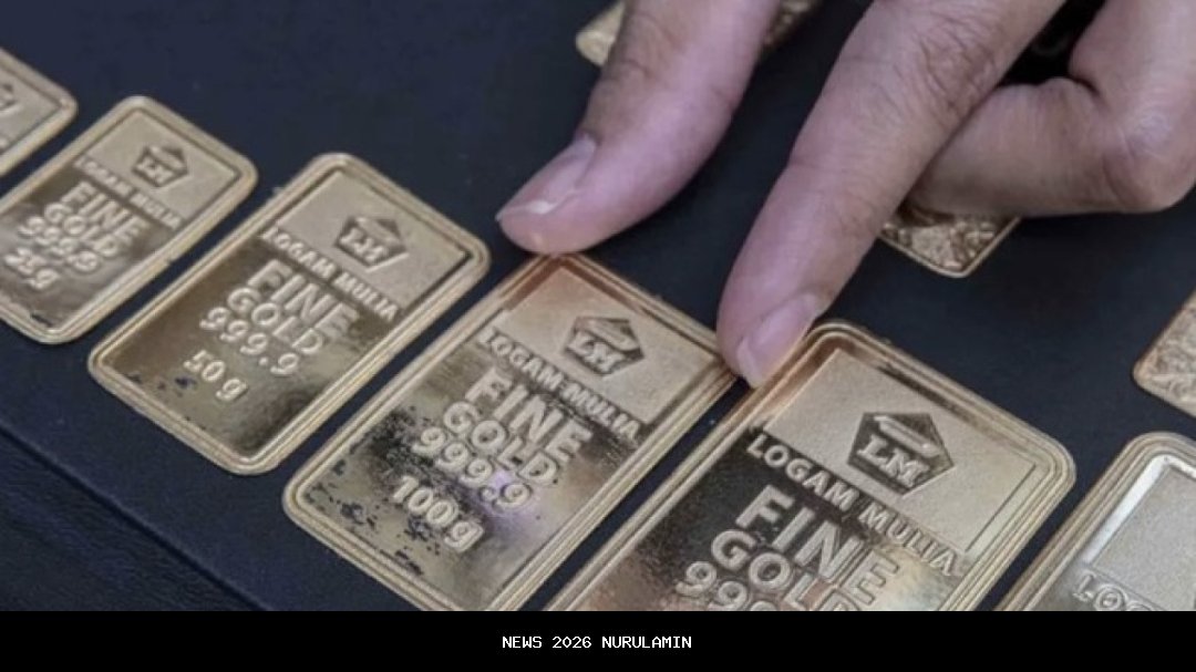 Harga emas hari ini di Padang Senin 12 Januari 2026 bertahan Rp 2,4 juta per gram