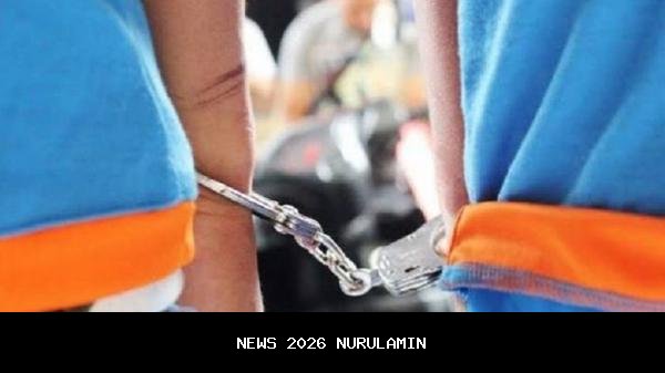 Istri Polisi Susui Bayi Korban Banjir Sumut, Suami Tugas di Propam