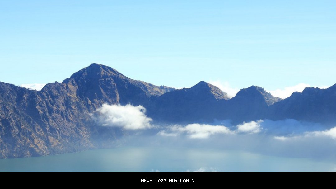 Pendakian Gunung Rinjani Dibatasi Sampai Maret