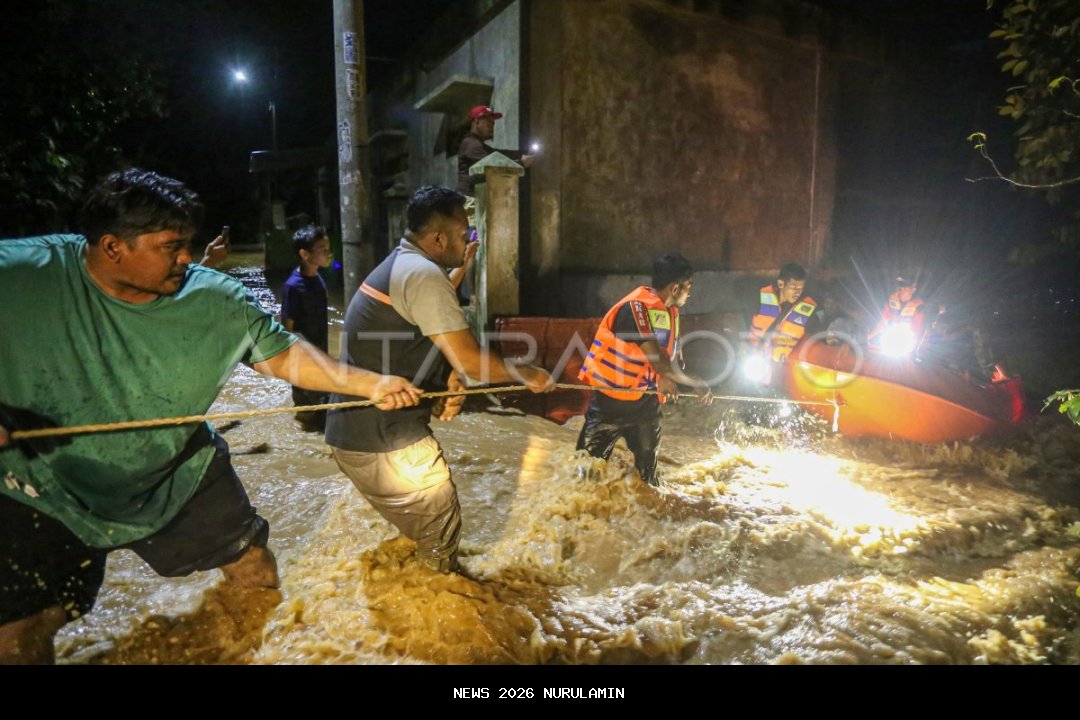 Vilmei Datang ke Aceh Bawa Donasi Banjir Rp 300 Juta dan Live di Warung Ayam Pramugari