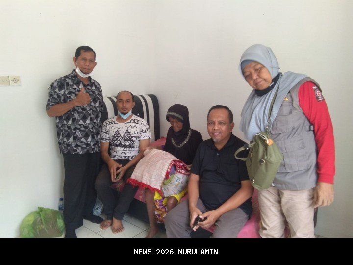 Lansia Terlantar di SPBU Sambong, Dinsos: Diduga Skizofrenia dan Akan Dipulangkan ke Keluarga