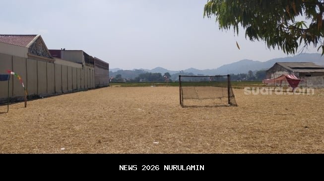 Lumpur Tebal Ubah Sawah Bireuen Jadi Seperti Bandara