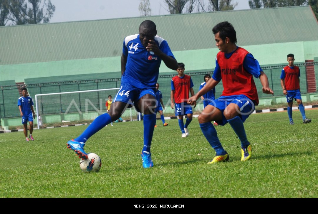 Lolos 16 Besar, Persib Cari Pemain Baru