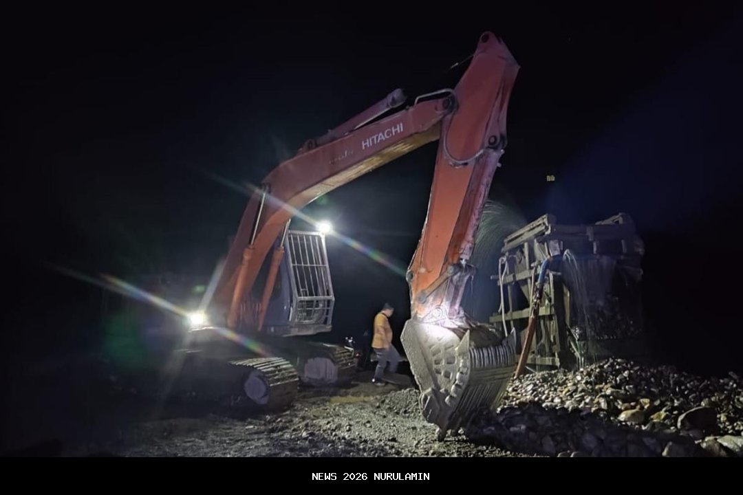 Warga Desa Tombi Temukan 16 Alat Berat di Tambang Ilegal