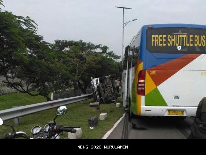 Kecelakaan Maut di Bandara Soekarno Hatta, Innova Terbalik dan Honda Beat Hancur