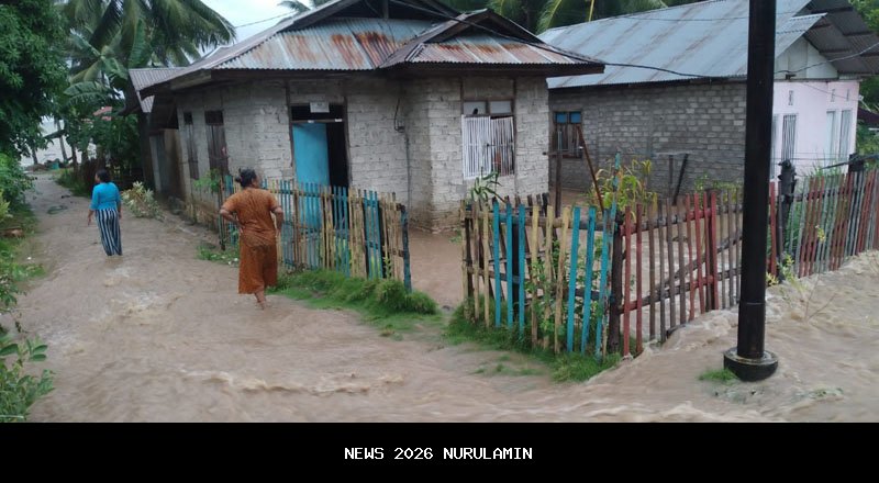 Warga Desa Binanguna dan Cendana Terjebak Banjir Pasang Selama Bertahun-Tahun
