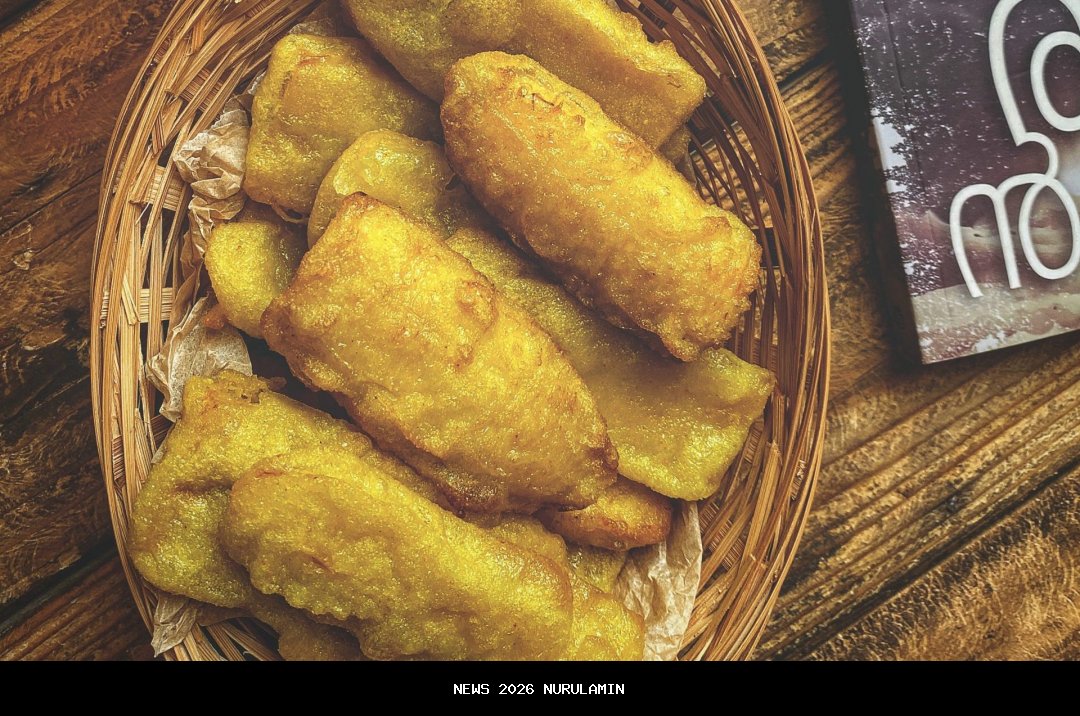 Hanya Pisang, Nanas Jadi Camilan Hangat yang Menggugah Selera
