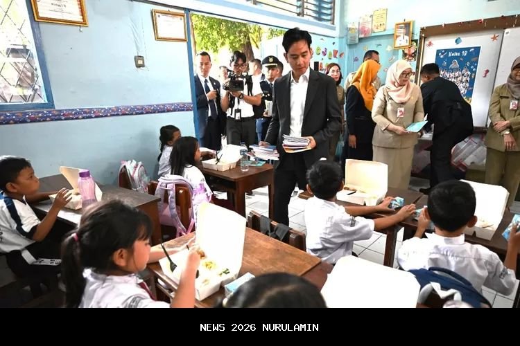 Wakil Presiden RI Gibran Rakabuming Raka Kunjungi Siswa Korban Tabrakan Mobil MBG
