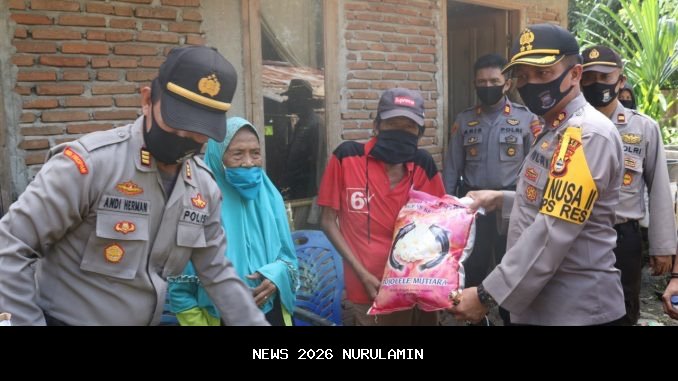 Kapolres TTU Hadiri Natal Bersama Kelompok Tani Sehati, Serahkan Paket Sembako