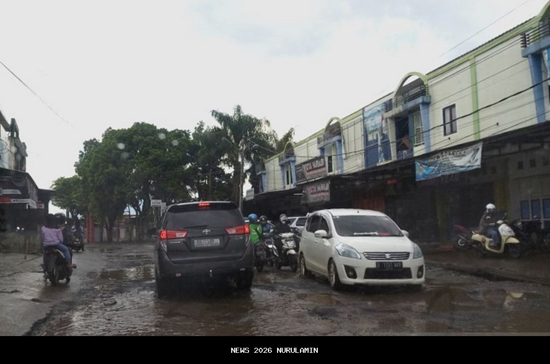 Viral di Garut! Video Jalan Rusak Malah Dikintimidasi, Ini Respons Wabup