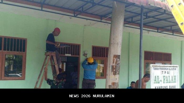 Sebulan lebih pascabanjir, warga Aceh Tamiang patungan sewa alat berat bersihkan lumpur