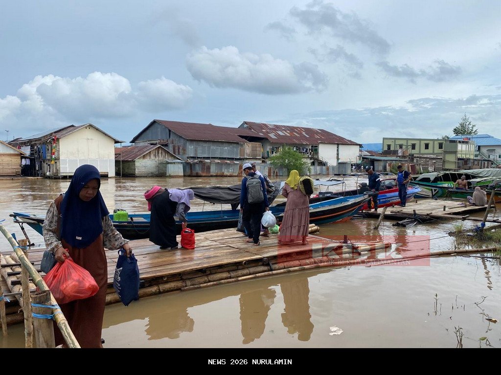 Ikuti Ritual 5 Rajab Sekumpul, Jemaah Katingan Kalteng Tempuh 11 Jam Naik Kelotok ke Martapura
