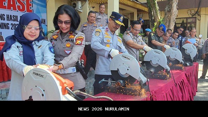 Polisi Kehilangan Kendali, Kembang Api dan Knalpot Brong Meriahkan Tahun Baru di Pangandaran