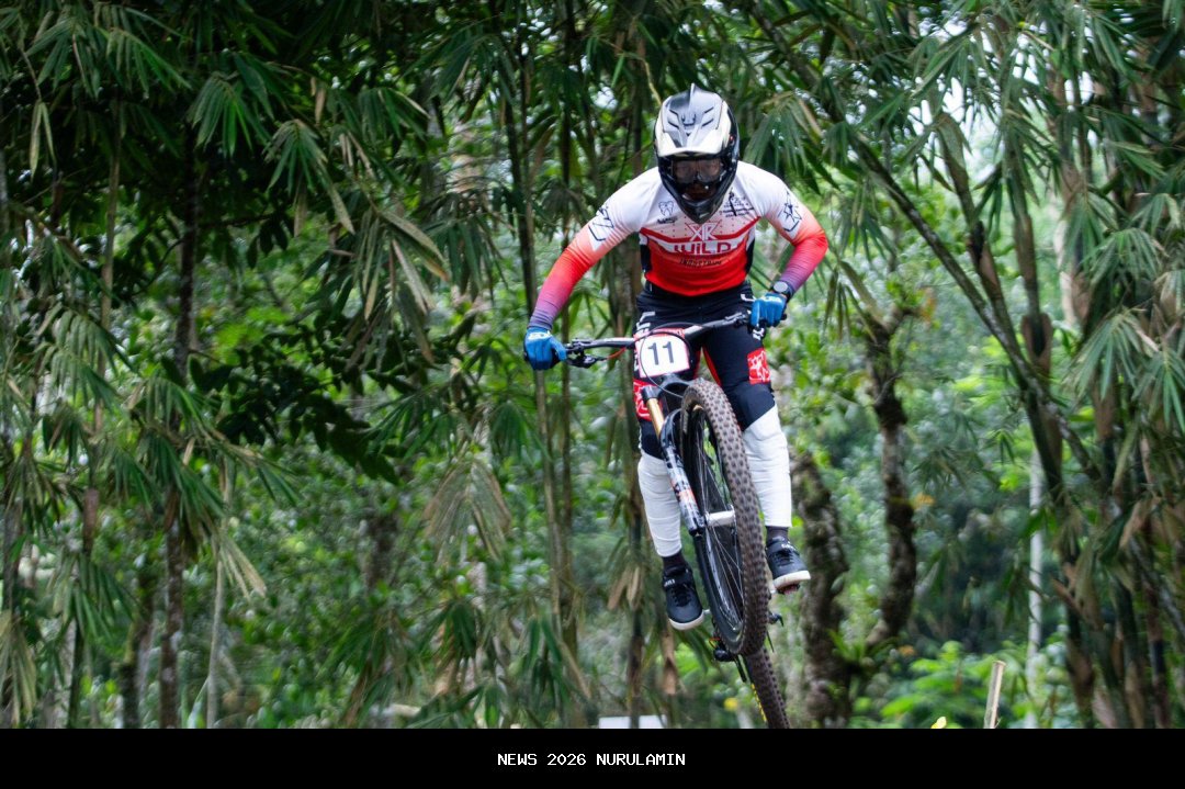 Kisah Rendy Varera, Atlet Balap Sepeda Kediri yang Rela Jual Mobil untuk Emas SEA Games 2025