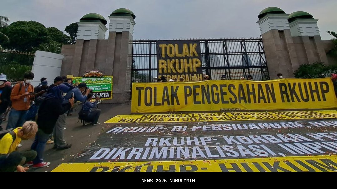 Dari Zina hingga Korupsi, Pasal Baru KUHP Diperiksa MK