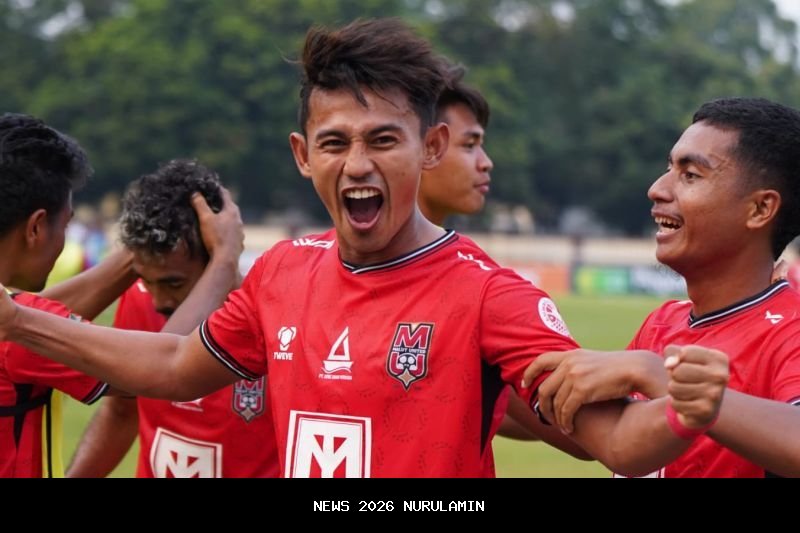 Pengalaman Baru Thom Haye: Berjuang dengan Perjalanan Udara dan Darat Melawan Malut United