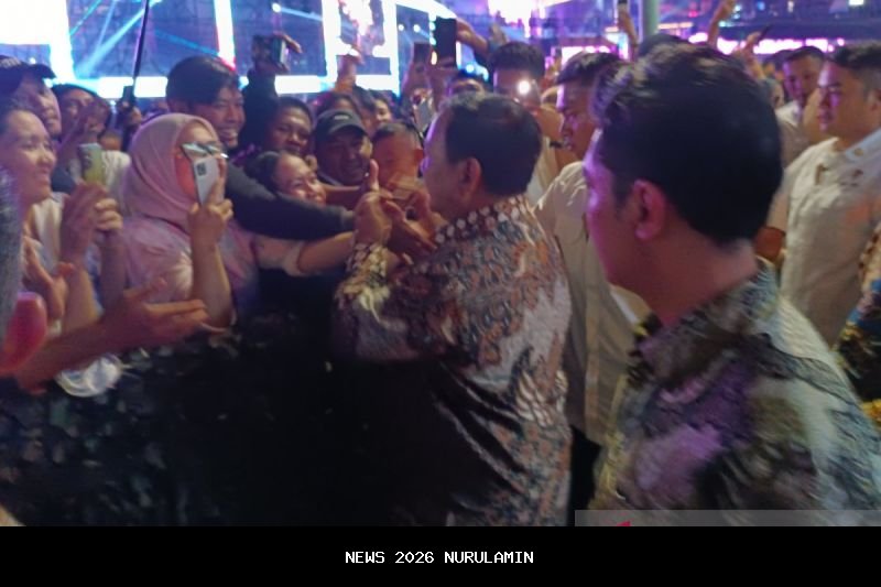 Prabowo Berbuka Bersama Warga Tapsel di Malam Tahun Baru