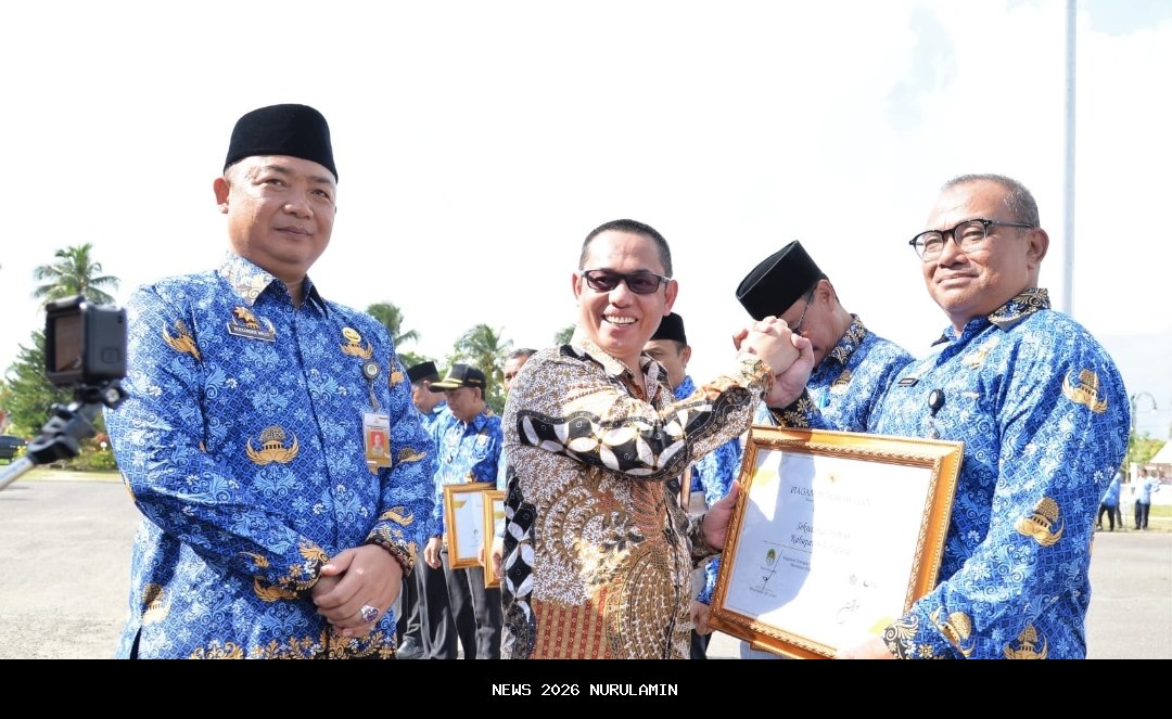 Kapolres Ketapang Hadiri HUT AJK 2025 dan Terima Penghargaan Sinergitas
