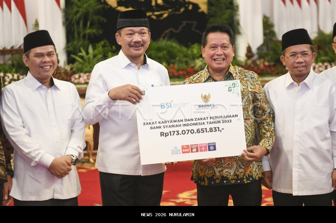 Gubernur Babel Serahkan Zakat Baznas ke 170 Mustahik