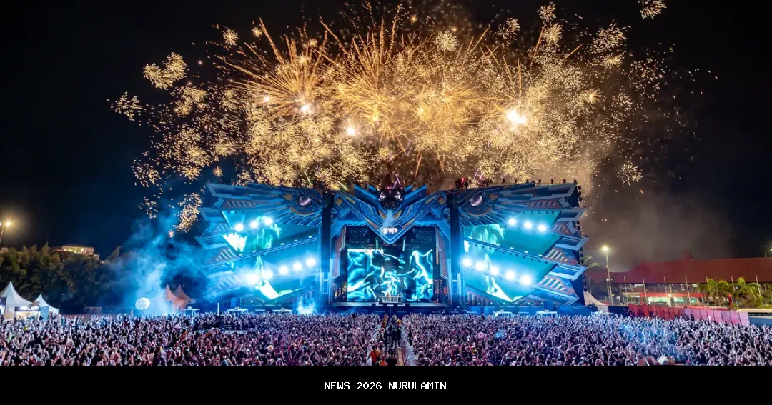 Pertunjukan laser musik GWK Bali 2026 menarik perhatian ribuan pengunjung