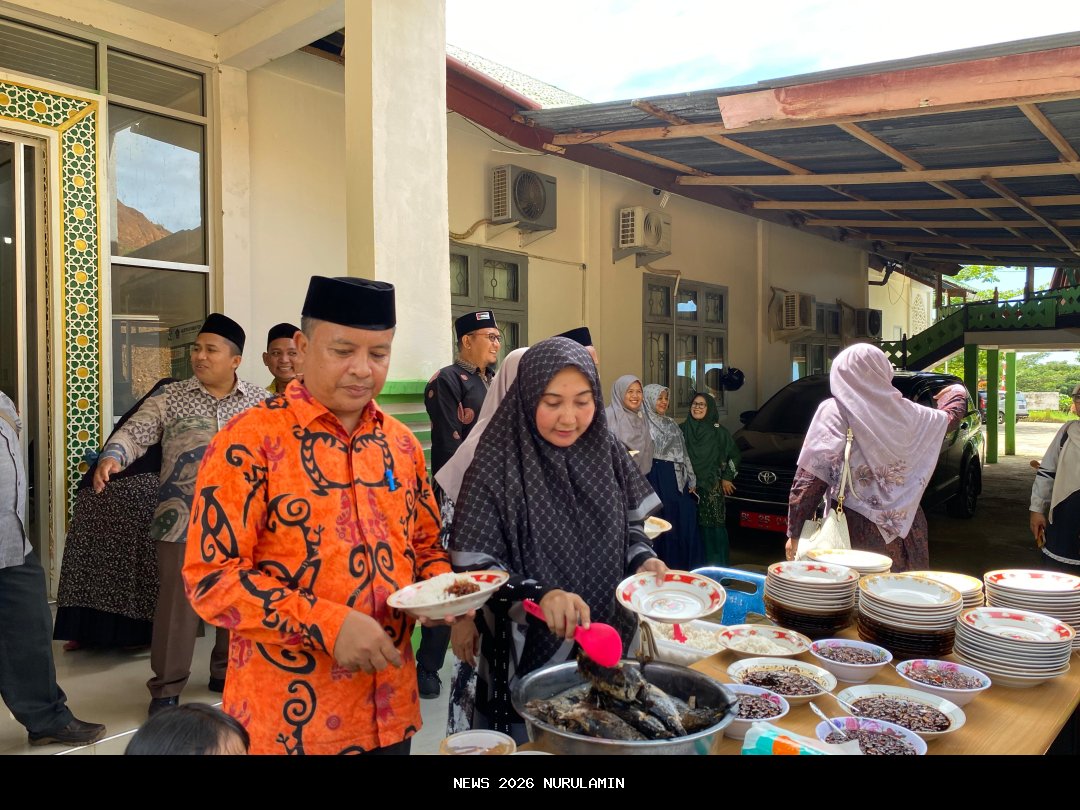 Pegawai Kemenag Sumedang Rayakan HAB ke 80 dengan Upacara oleh Wabup Fajar Aldila