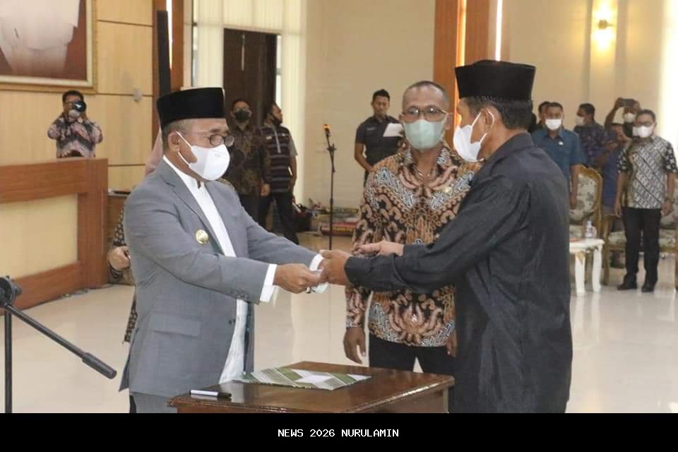 Pelantikan Pejabat Eselon II, Bupati Warsubi Lantik Kembali Kepala OPD