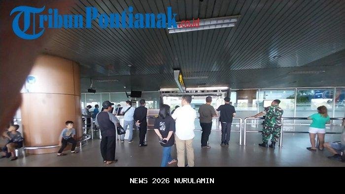 Arus balik Nataru di Bandara Supadio Pontianak mulai dipadati penumpang