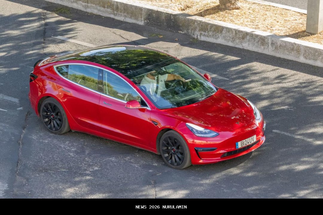 Tesla Cybertruck 2026: Pikap Listrik Futuristik dengan Teknologi Canggih dan Performa Hebat