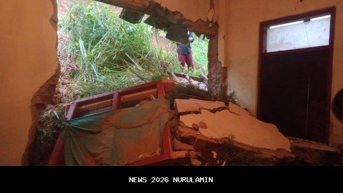 Dua rumah di Sirampog Brebes Terbawa Longsor Akibat Hujan Lebat