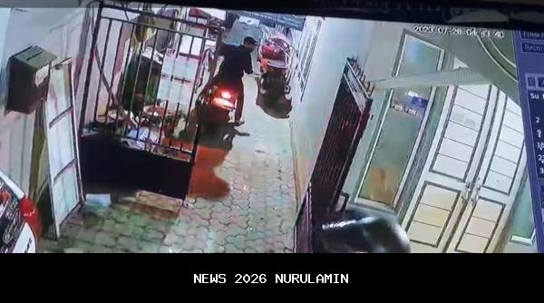 Terekam CCTV, Motor Warga Kalidoni Raib Digondol Pencuri saat Korban di Rumah