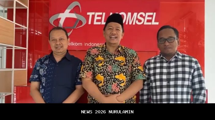 Warga Bulutellue Sinjai Berjalan Kaki Cari Sinyal, Kominfo Minta Desa Ajukan Pengadaan Starlink