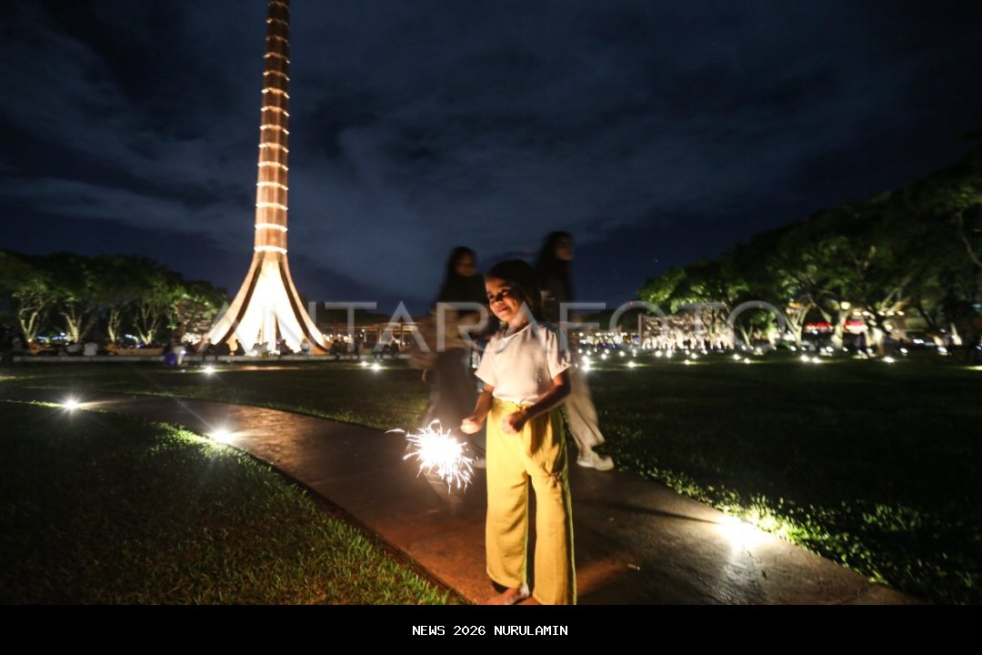 Slank memeriahkan malam Tahun Baru di TMII