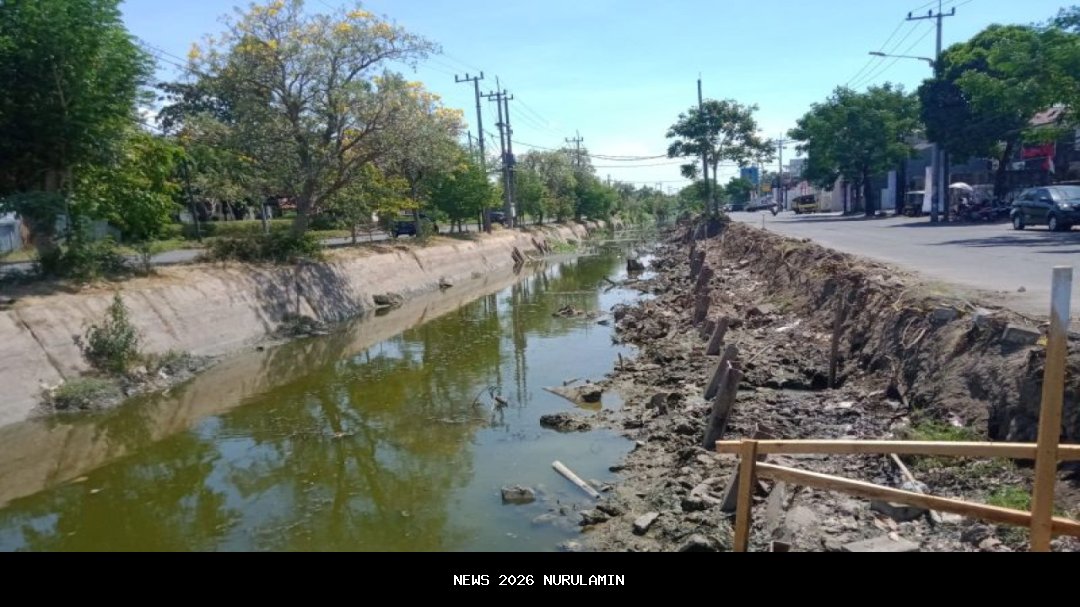 5 Pompa dan Ratusan Proyek Drainase Selesaikan Banjir Surabaya?