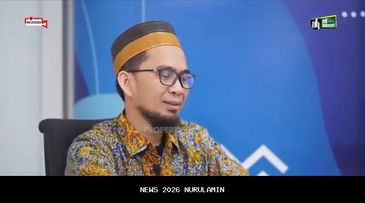 Masalah Banyak? Ustadz Adi Hidayat Ingatkan Sholat sebagai Solusi