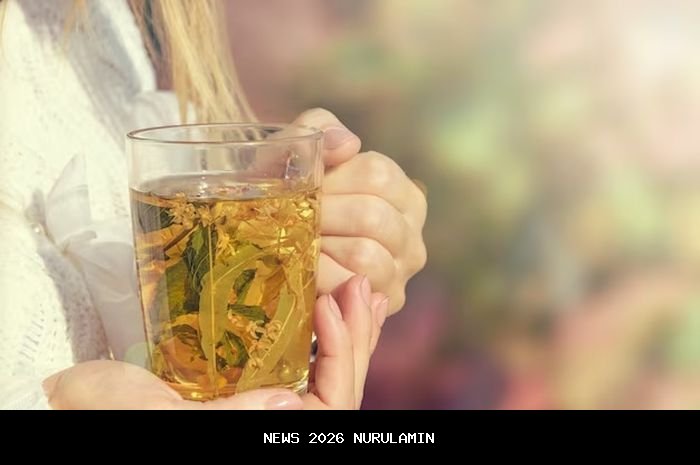 Batuk Tak Kunjung Sembuh? Coba Ramuan Alami Kunyit, Bawang Putih, dan Jeruk Nipis!