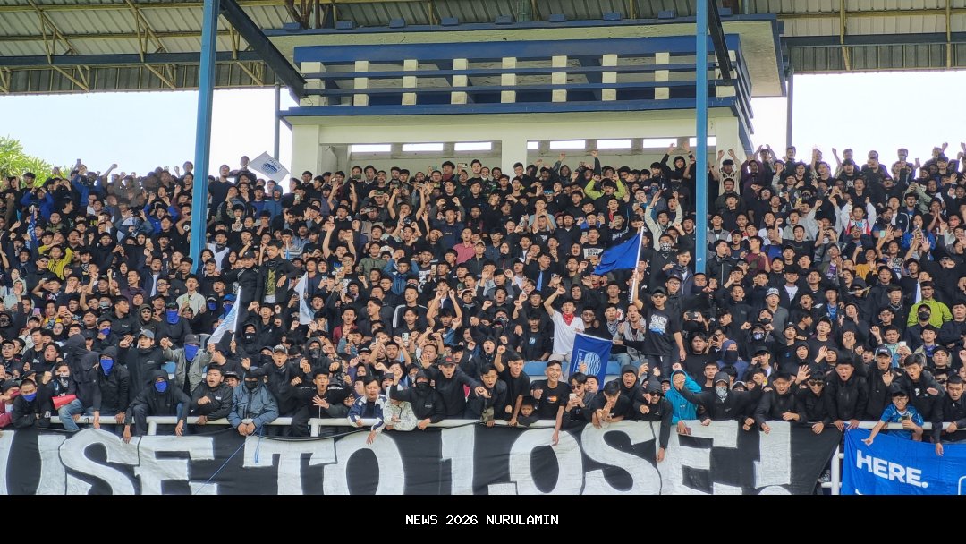 YouTuber Resbob Dilaporkan Viking Persib ke Polda Jabar atas Dugaan Penghinaan