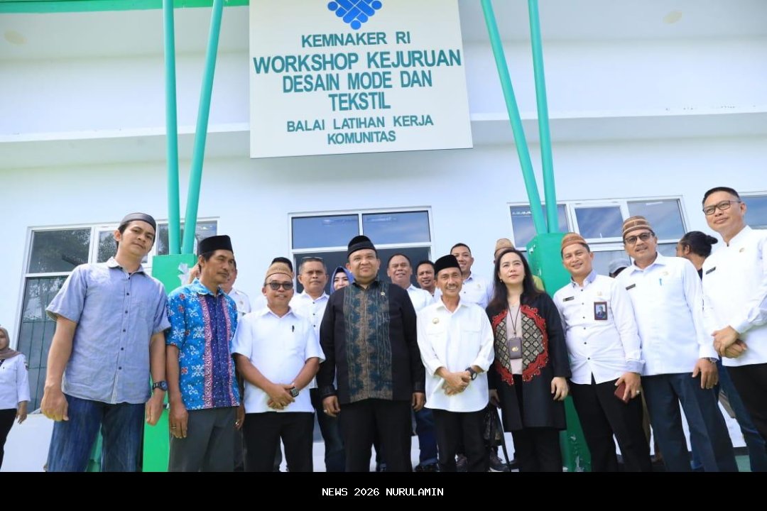 Apa Maksud Wamenaker RI Minta Maaf ke Masyarakat Tanah Datar?