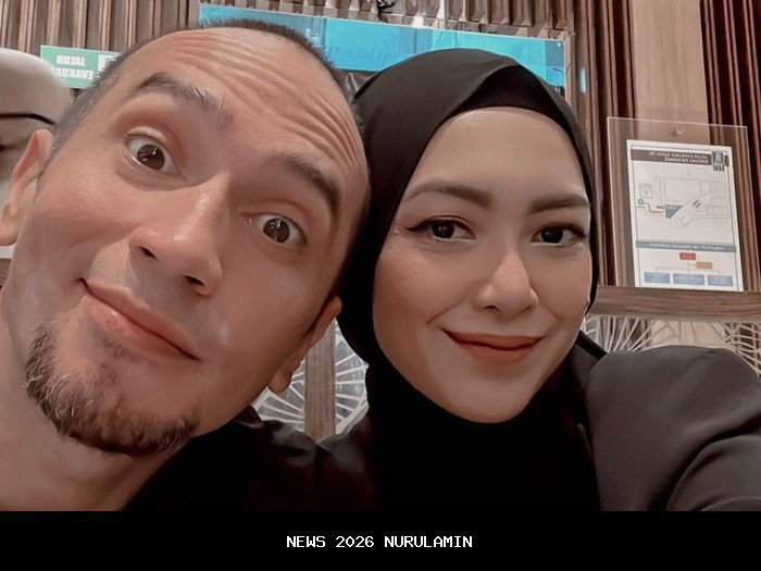 Sosok Dev, Wanita Berambut Biru di Pemakaman Gary Iskak, Disebut Teman Almarhum oleh Richa Novisha