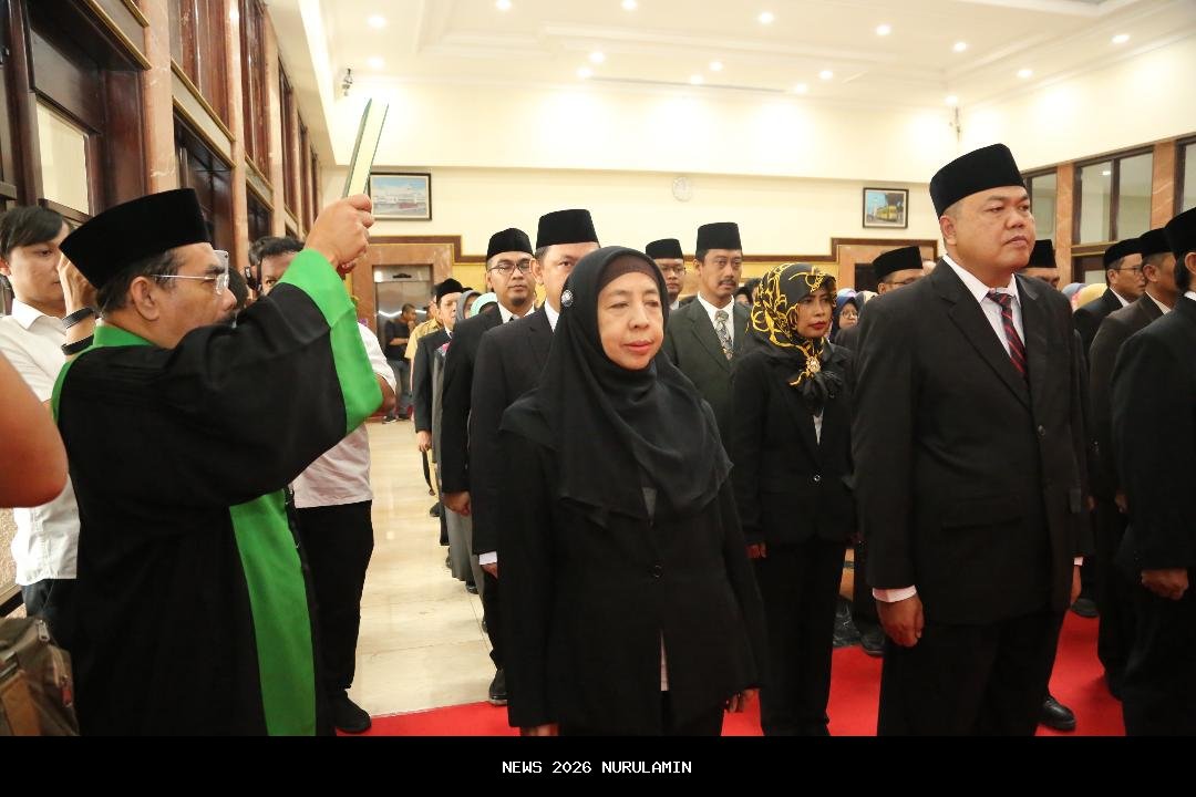 Pemkot Surabaya lantik 69 pejabat, targetkan reformasi birokrasi