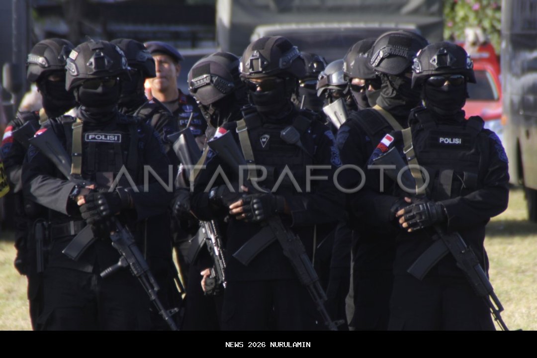 Terjebak setelah berwisata, polisi antarkan wisatawan hingga perbatasan Kuningan