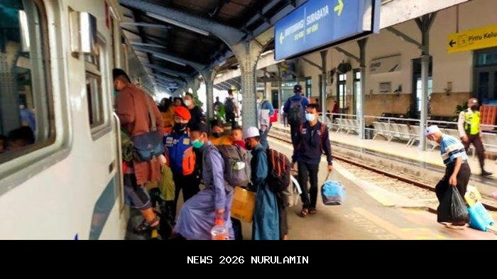 Liburan Usai, Puncak Arus Penumpang Kereta Api di Jakarta Diprediksi Hari Minggu Besok